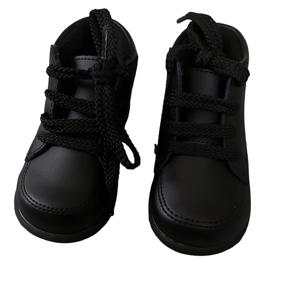 The Shoe Dept. Infant size 4w genuine leather shoes